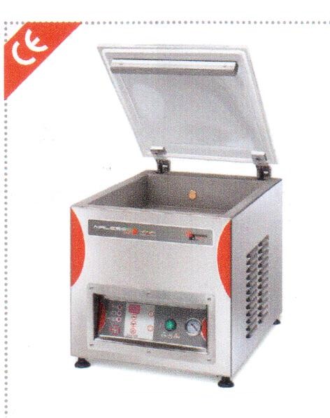 CONFEZIONATRICE SOTTOVUOTO MOD. DERBY350